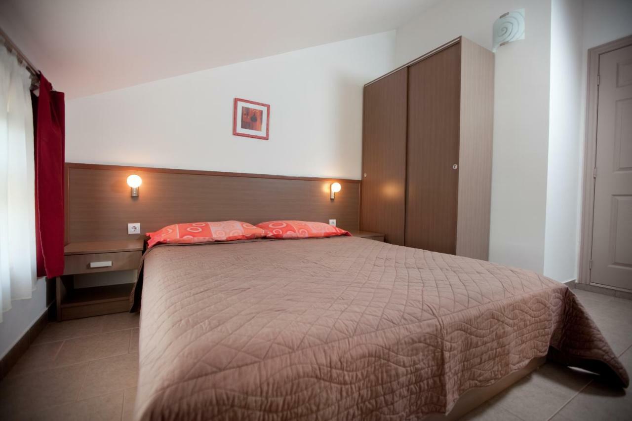 Apartments Smiljka II Tučepi Eksteriør bilde